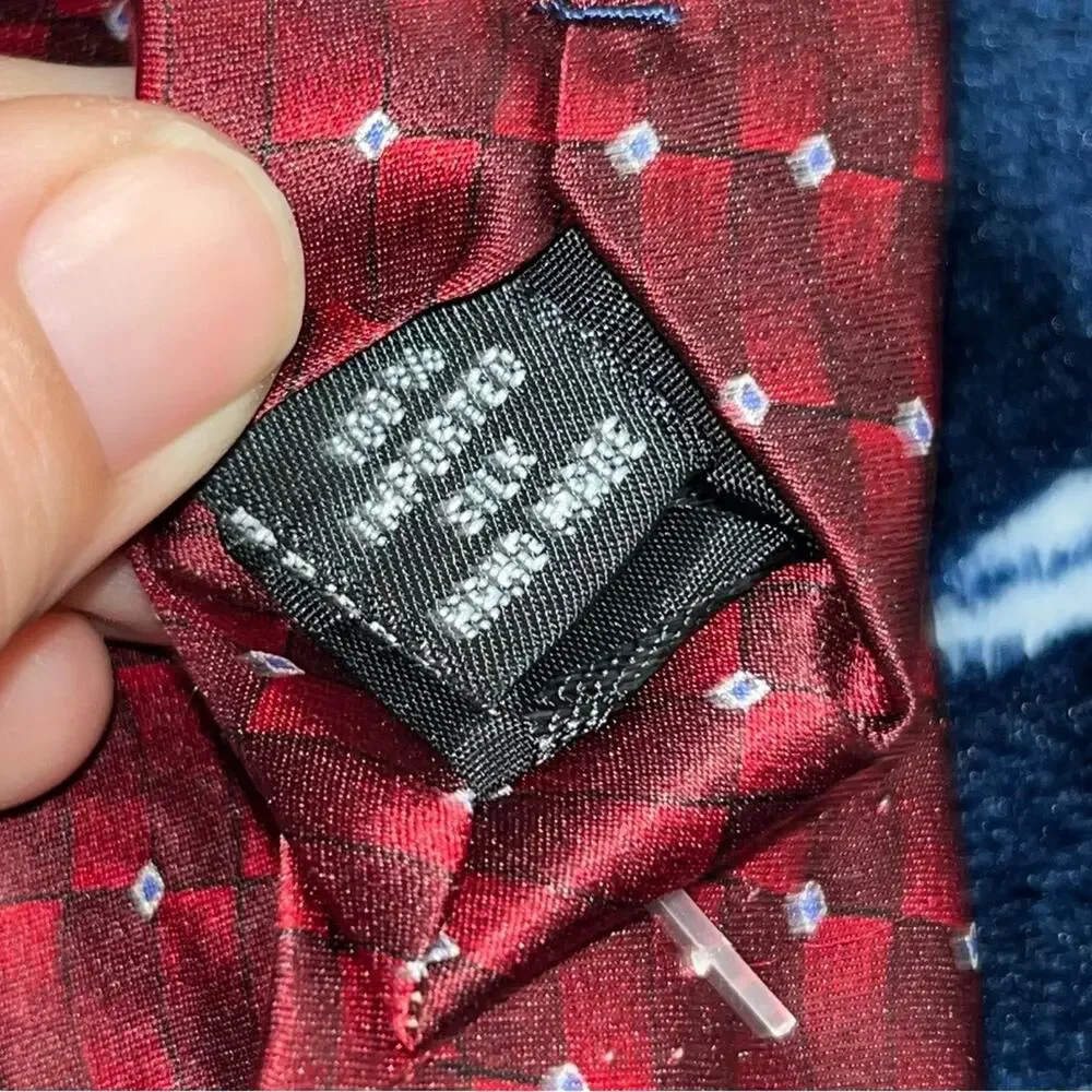 Vintage Mulberry Ziggurat Men's Necktie 100% Silk